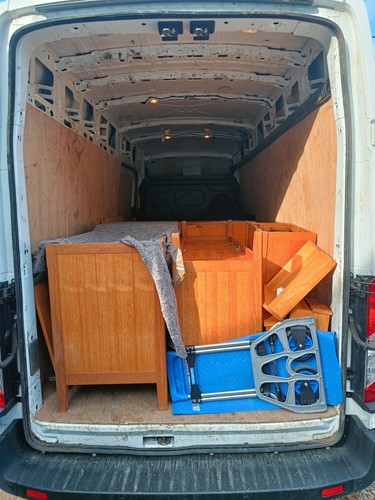 Man with van cardiff - with,